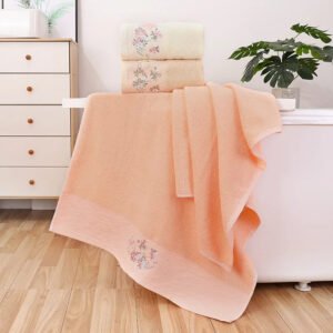 Serviette de bain brodée 100 % coton – Douce et légère