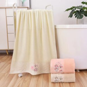 Serviettes de bain en coton brodée 300gr 140x70cm [Grand] Douce et légère